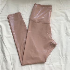 Brazen Blush Beyond Yoga pearlized leggings